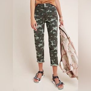 The Wanderer by Anthropologie Camo Cargo Pants Size 26